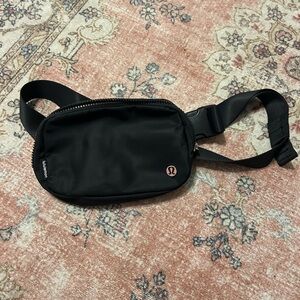 Lululemon belt bag